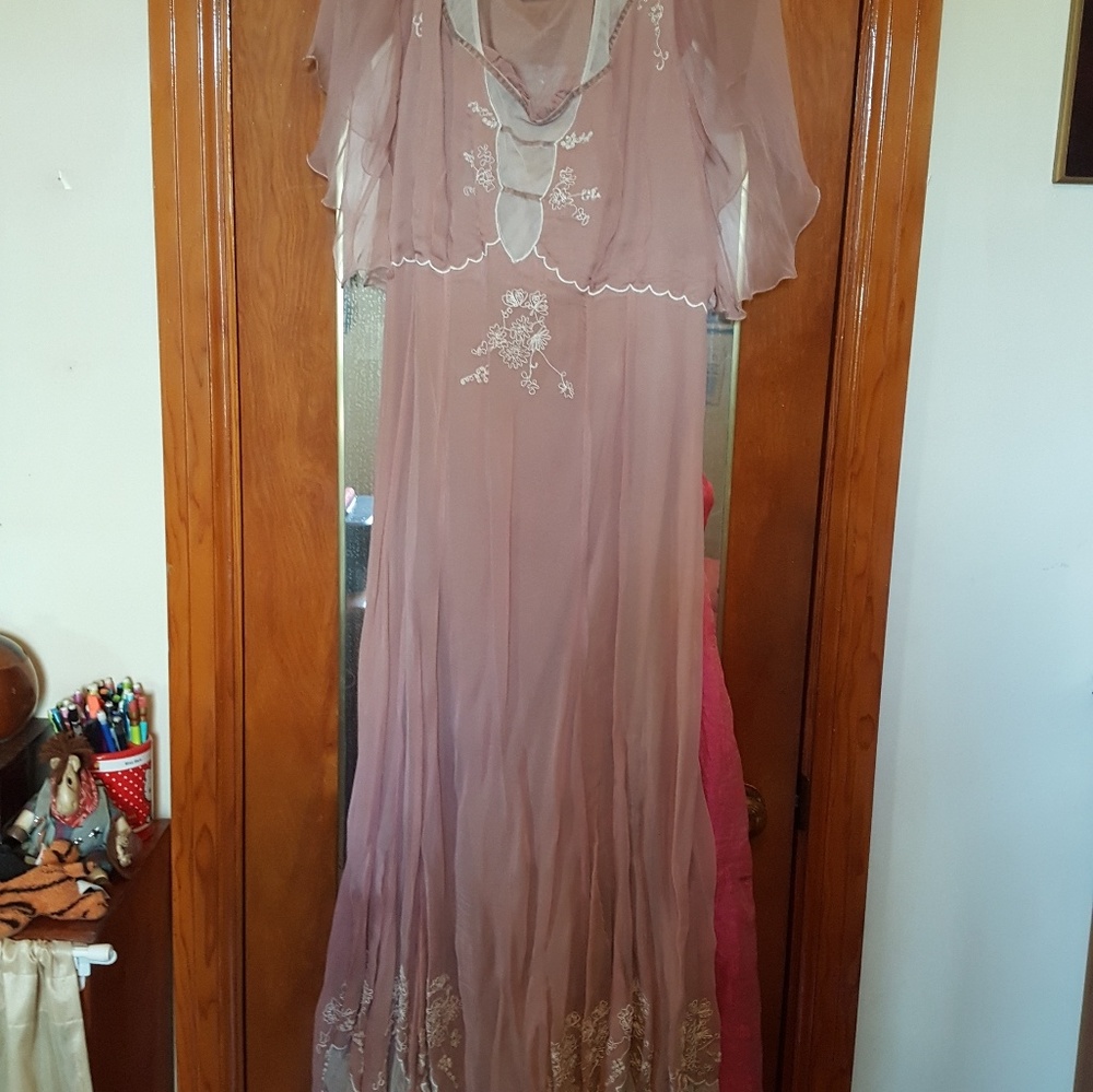 Women's dress